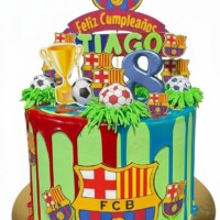 Es posible saborear los colores de tu equipo favorito, con un relleno acorde... futbol-pastel